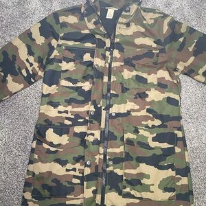 Duluth Trading Co Camouflage Jacket.